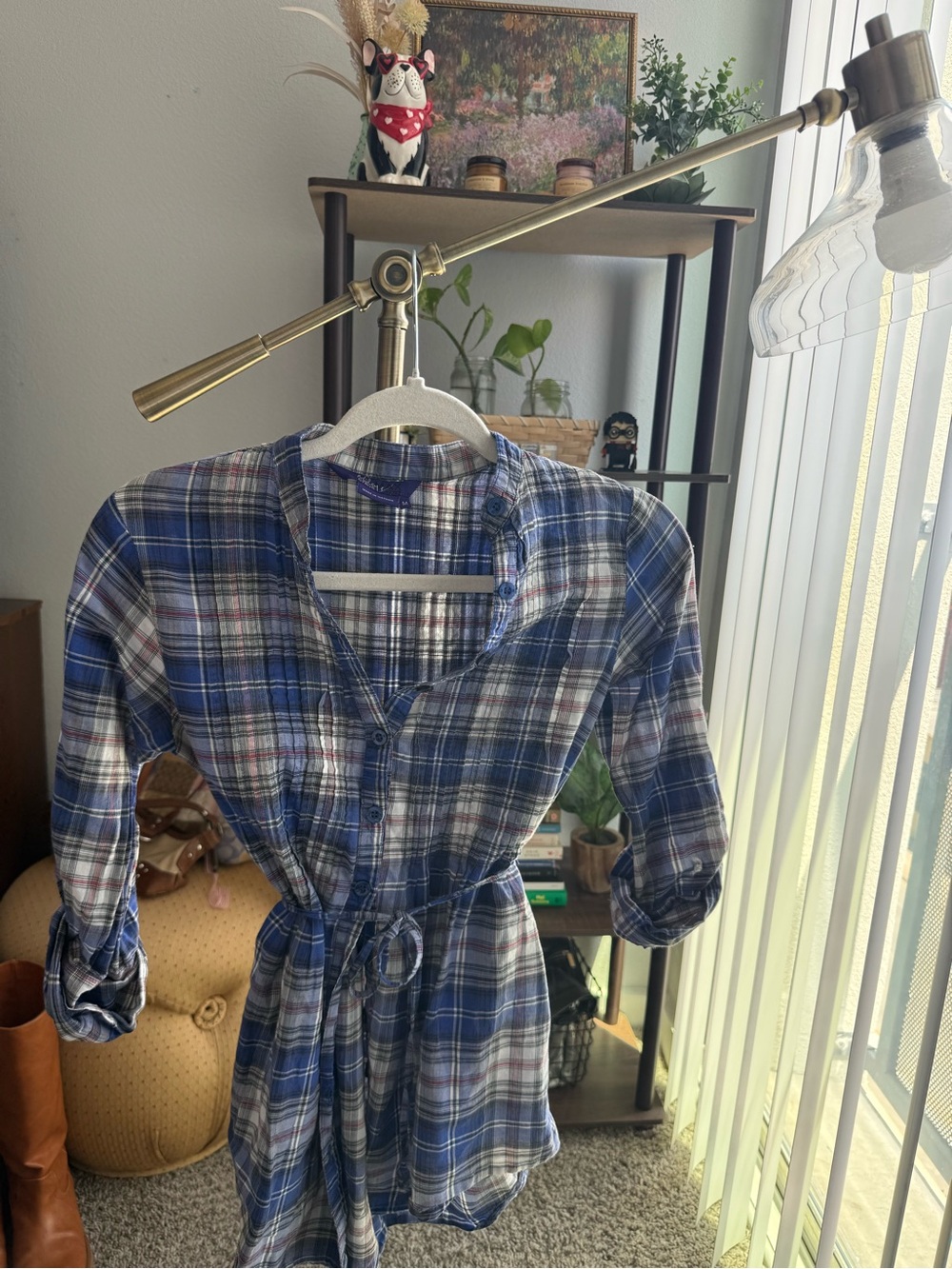 Y2K 2000s Miley Cyrus max azria button up babydoll half sleeve top